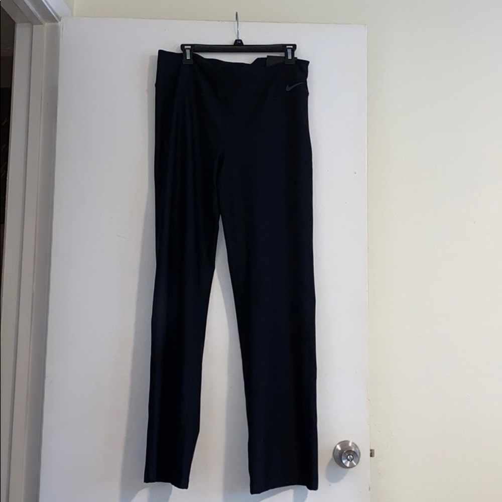 Nike Classic Fit Leggings